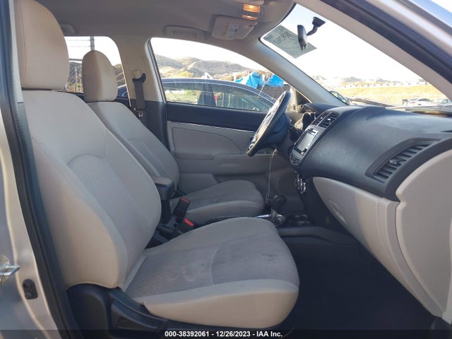 2017 MITSUBISHI OUTLANDER SPORT 2.4 SE VIN: JA4AP3AW8HZ063546