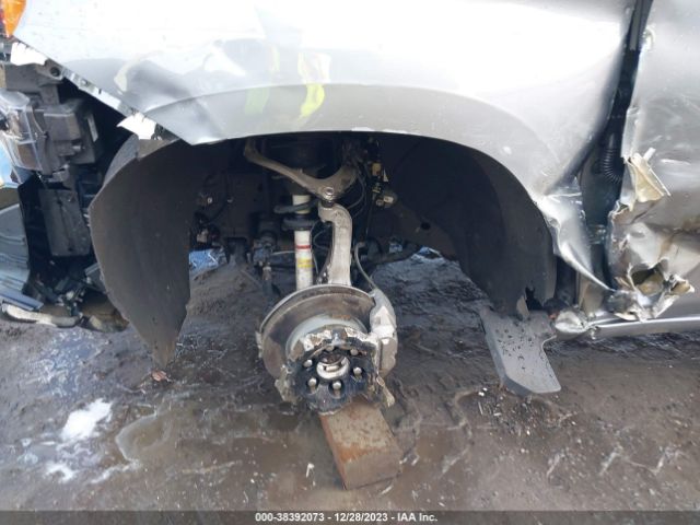 1GCUYFETXNZ221673 Chevrolet Silverado 1500 Ltd 4wd  Short Bed Lt Trail Boss