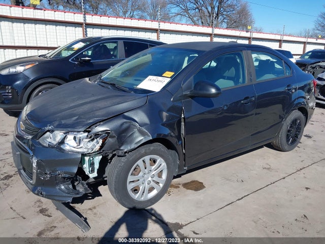 Chevrolet Sonic Ls Auto 2017 1G1JB5SH7H4155219 Image 2
