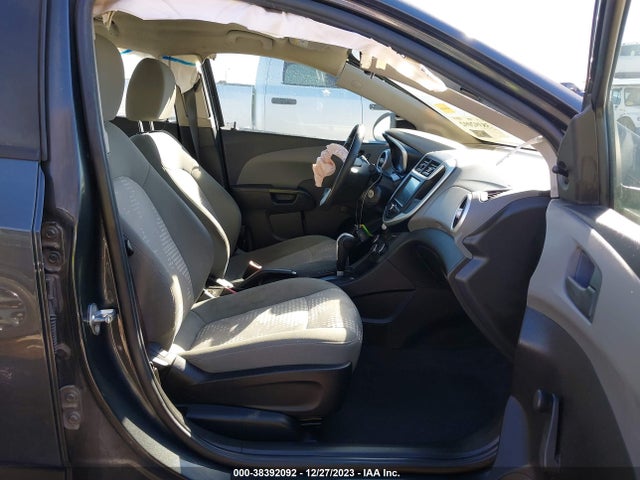 Chevrolet Sonic Ls Auto 2017 1G1JB5SH7H4155219 Image 5