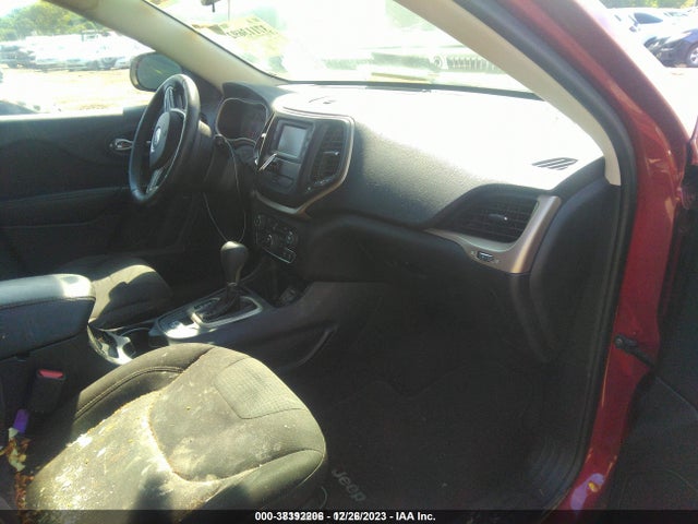 1C4PJLCB5HW516597 Jeep Cherokee Latitude Fwd