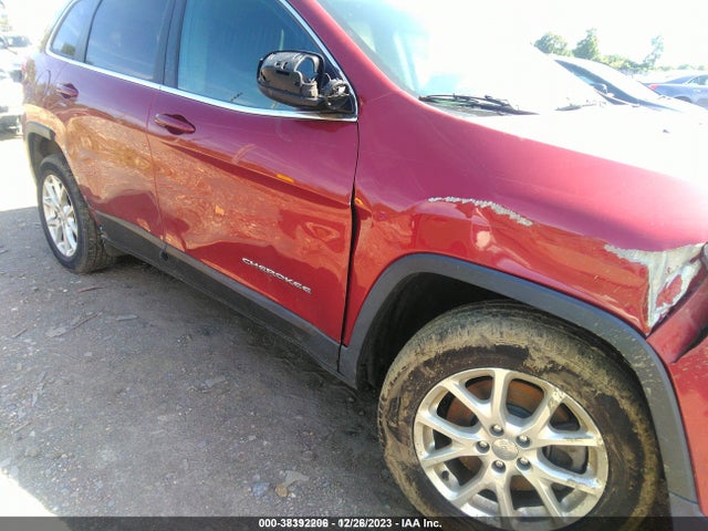 1C4PJLCB5HW516597 Jeep Cherokee Latitude Fwd