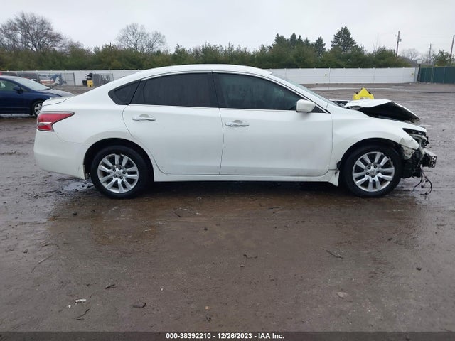 Nissan Altima 2.5 S 2014 1N4AL3AP3EC124672 Image 14