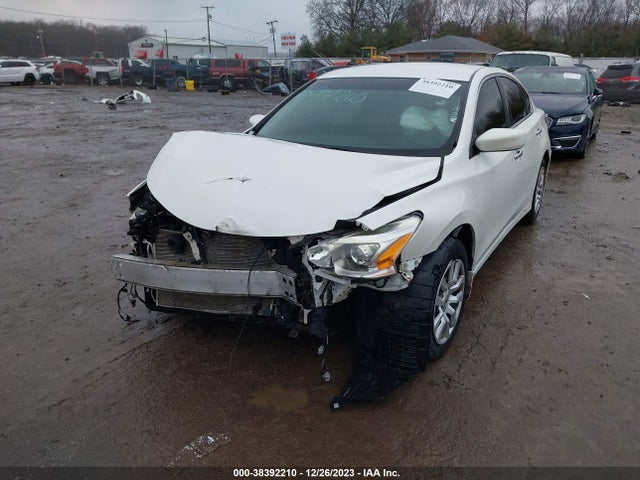 Nissan Altima 2.5 S 2014 1N4AL3AP3EC124672 Image 2