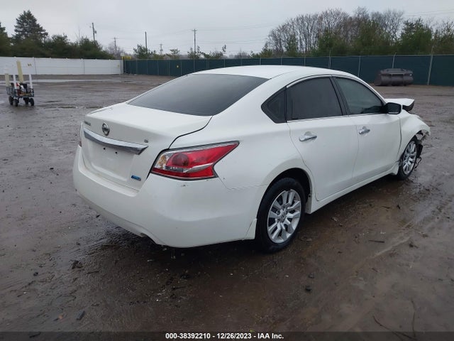 Nissan Altima 2.5 S 2014 1N4AL3AP3EC124672 Image 4
