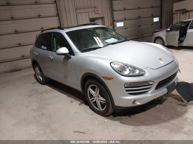 2013 PORSCHE CAYENNE WP1AA2A21DLA01108 Photo 0