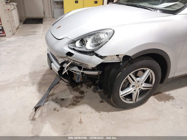2013 PORSCHE CAYENNE WP1AA2A21DLA01108 Photo 5