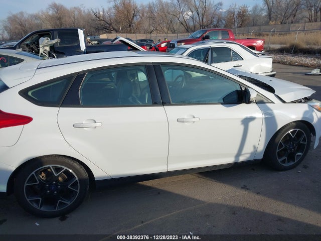 Ford FOCUS SE 2014 1FADP3K23EL184715 Image 13