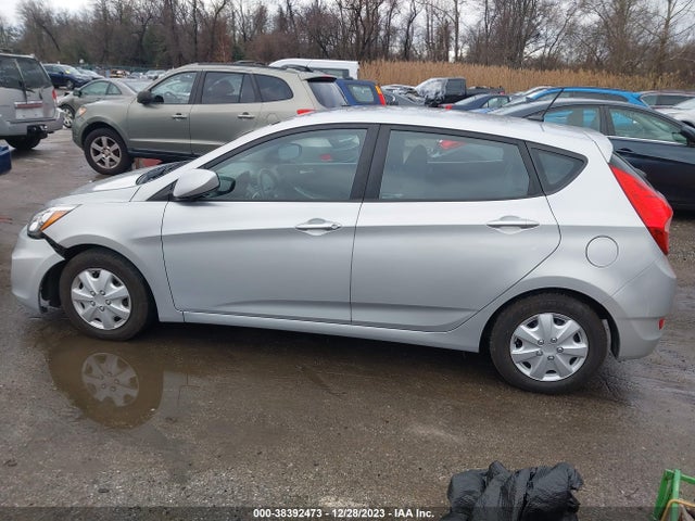 2017 HYUNDAI ACCENT SE VIN: KMHCT5AE4HU320871