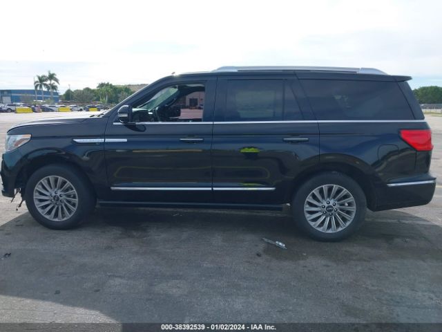 5LMJJ2MT4LEL15885 Lincoln Navigator Standard