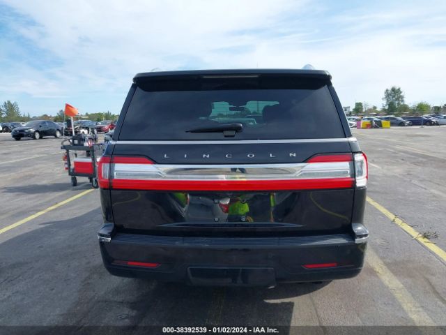 5LMJJ2MT4LEL15885 Lincoln Navigator Standard
