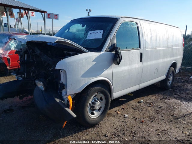 Chevrolet Express 2500 Work Van 2016 1GCWGAFF8G1238593 Image 2