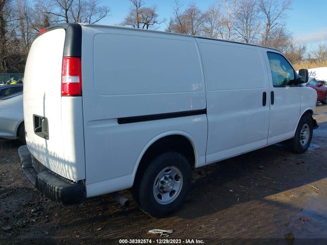 Chevrolet Express 2500 Work Van 2016 1GCWGAFF8G1238593 Image 4