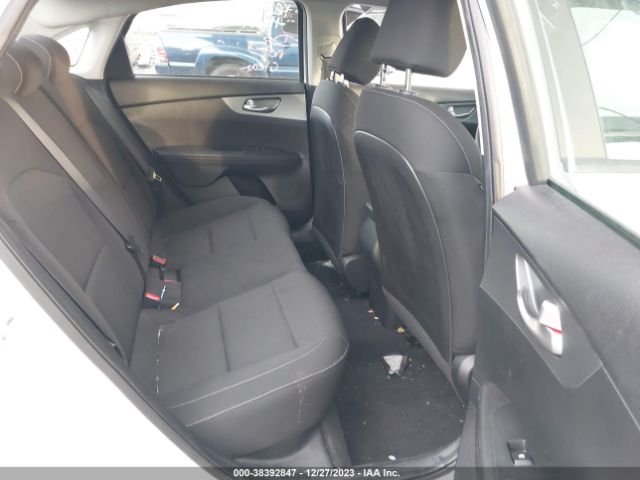 3KPF24ADXME403140 KIA Forte Lxs