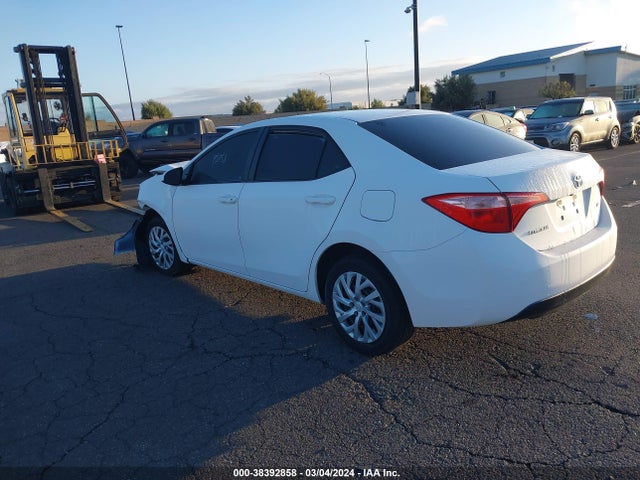 Toyota COROLLA LE 2019 5YFBURHE8KP933607 Image 3