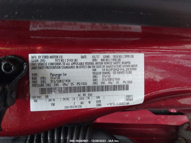 2017 FORD FOCUS SEL VIN: 1FADP3H21HL283089