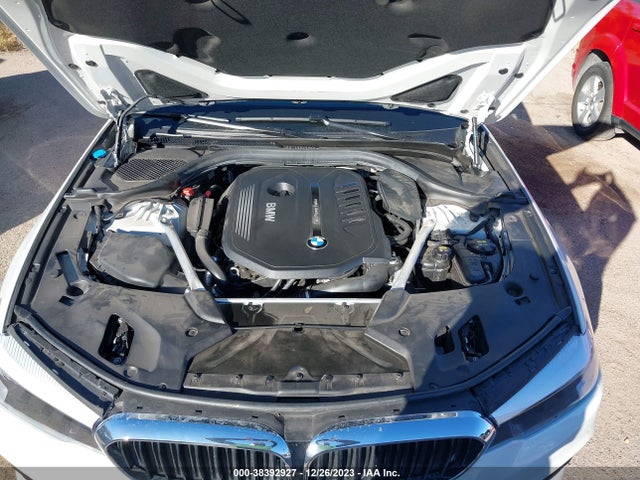 BMW 540I 2019 WBAJE5C59KWW13211 Image 10