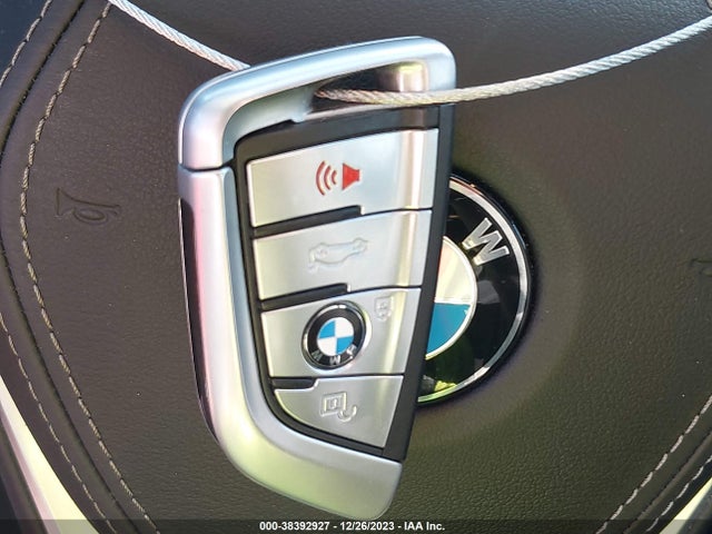 BMW 540I 2019 WBAJE5C59KWW13211 Image 11