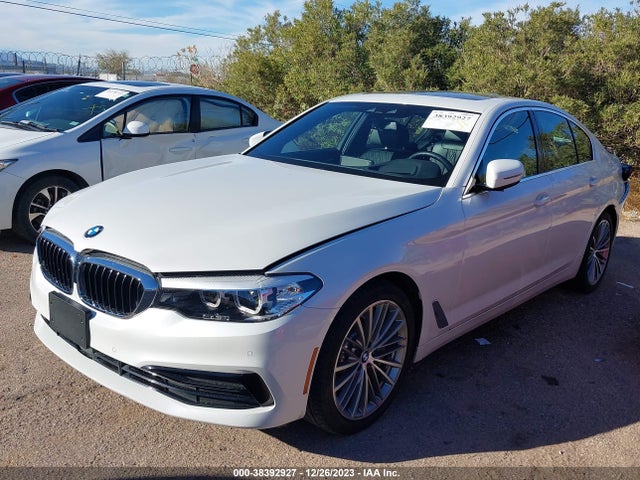BMW 540I 2019 WBAJE5C59KWW13211 Image 2