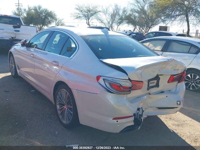 BMW 540I 2019 WBAJE5C59KWW13211 Image 3