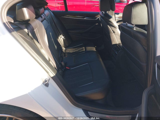 BMW 540I 2019 WBAJE5C59KWW13211 Image 8