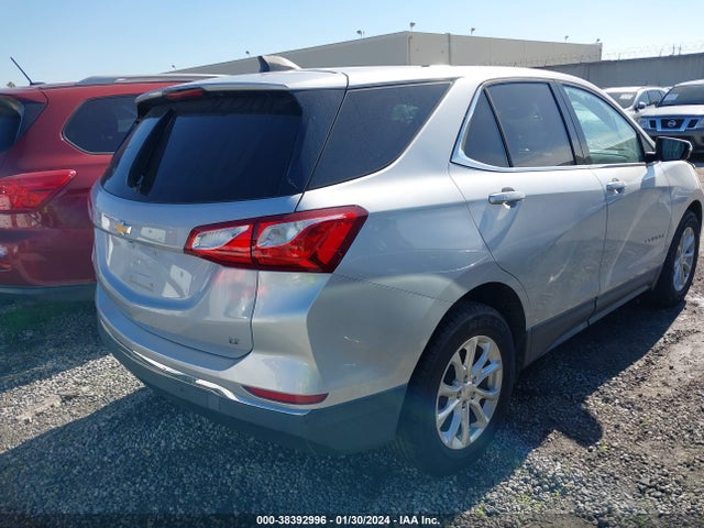 Chevrolet EQUINOX LT 2019 2GNAXKEV1K6183779 Image 4
