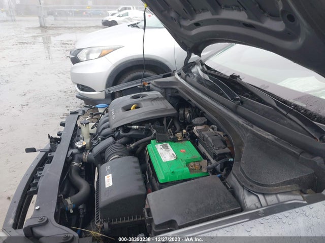 Hyundai ELANTRA SE 2018 5NPD74LF8JH276192 Image 10