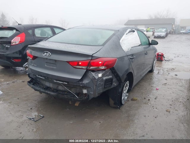 Hyundai ELANTRA SE 2018 5NPD74LF8JH276192 Image 4