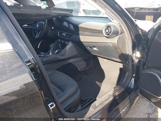 ZARFANANXK7604671 Alfa Romeo Giulia Awd