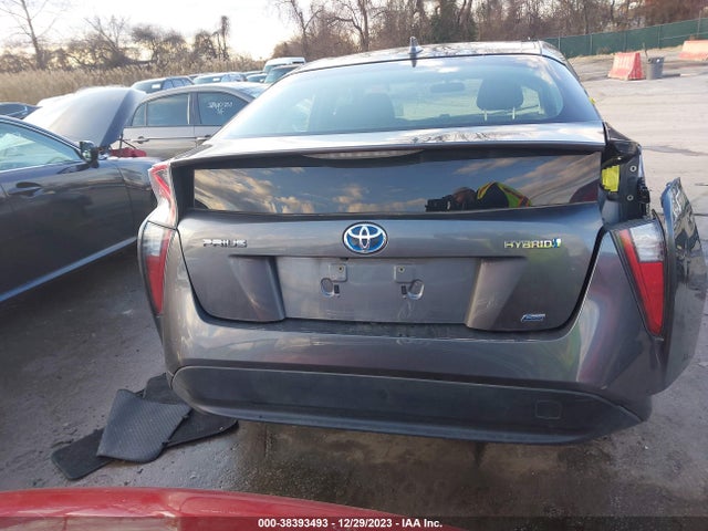 Toyota Prius Two Eco 2016 JTDKARFU4G3003674 Image 17