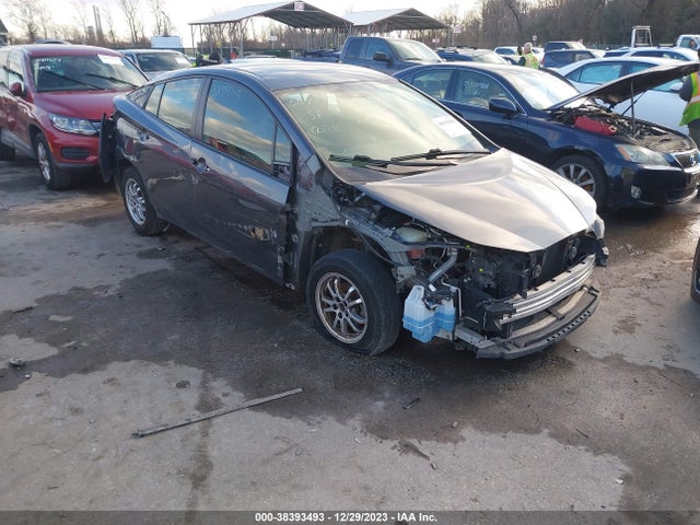Toyota Prius Two Eco 2016 JTDKARFU4G3003674 Image 6