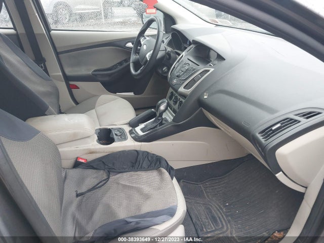 2014 FORD FOCUS SE VIN: 1FADP3K25EL386326