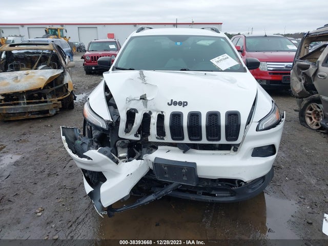 1C4PJMAB2HW566995 Jeep Cherokee Altitude 4x4