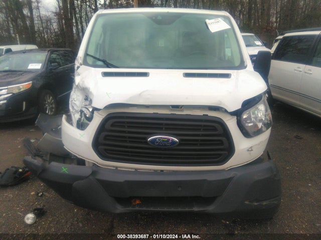 Ford Transit-150 2017 1FTYE2YM4HKB55500 Image 12