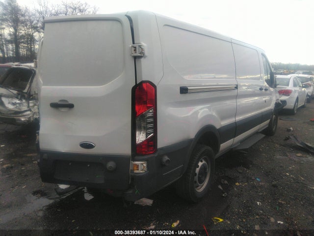 Ford Transit-150 2017 1FTYE2YM4HKB55500 Image 4