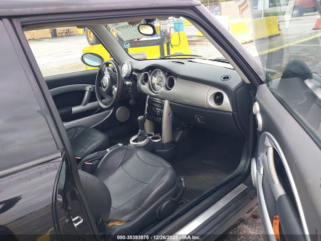 2003 MINI COOPER HARDTOP WMWRC33453TE13632 Photo 4