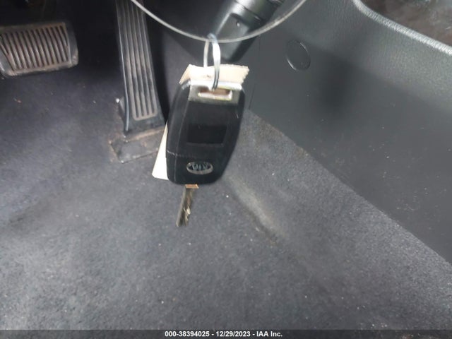 KIA SORENTO LX 2014 5XYKTDA63EG516865 Image 11