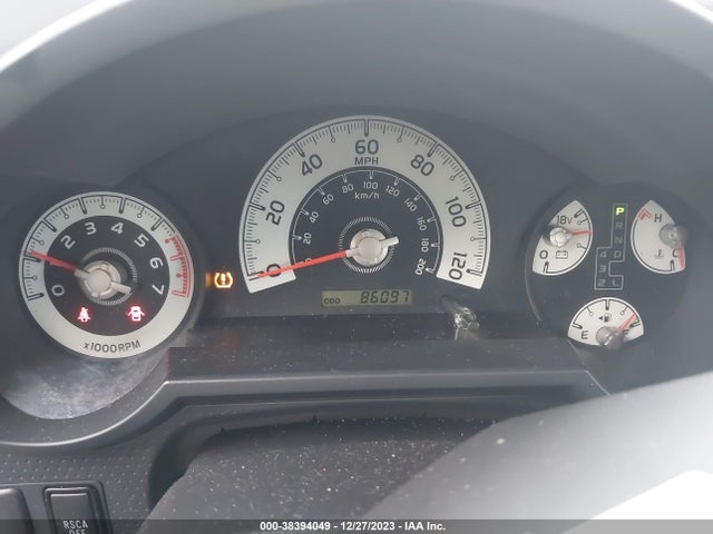Toyota FJ Cruiser 2014 JTEBU4BF4EK187899 Image 15