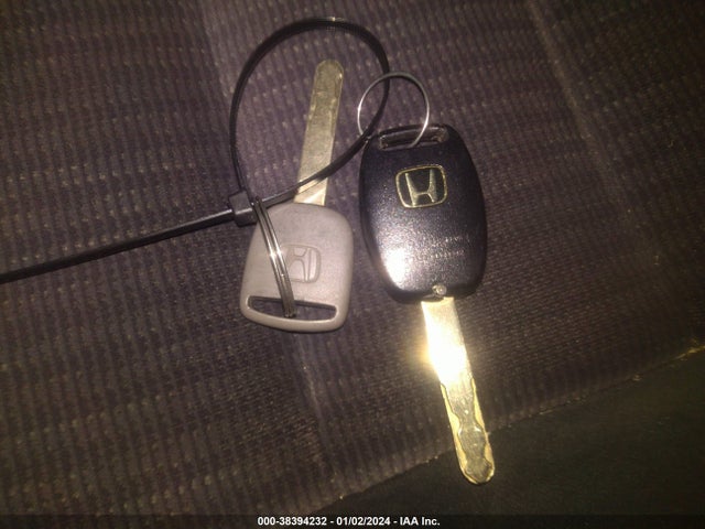 2004 HONDA ACCORD 2.4 LX VIN: 3HGCM56304G700717