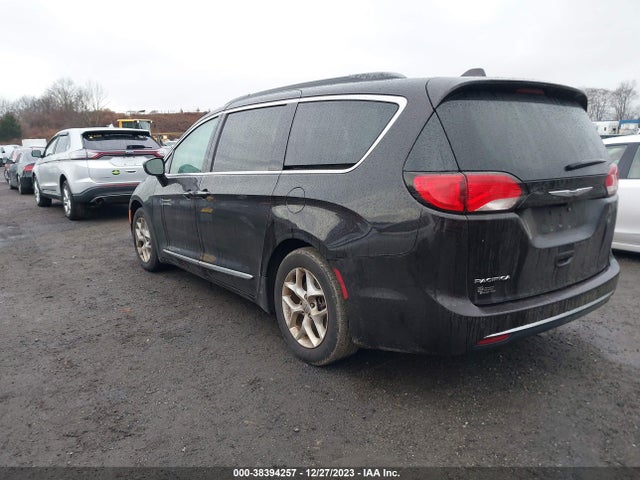 2C4RC1BG2HR831645 Chrysler Pacifica Touring-l