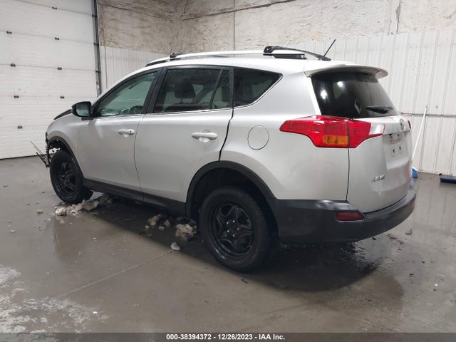Toyota RAV4 LE 2015 2T3BFREV8FW234407 Image 3