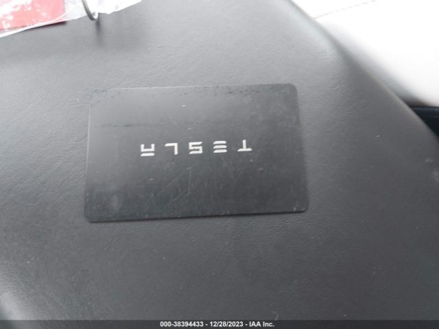 2021 TESLA MODEL Y 5YJYGDEF2MF266467 Photo 10