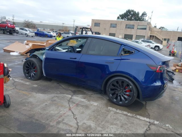 2021 TESLA MODEL Y 5YJYGDEF2MF266467 Photo 2