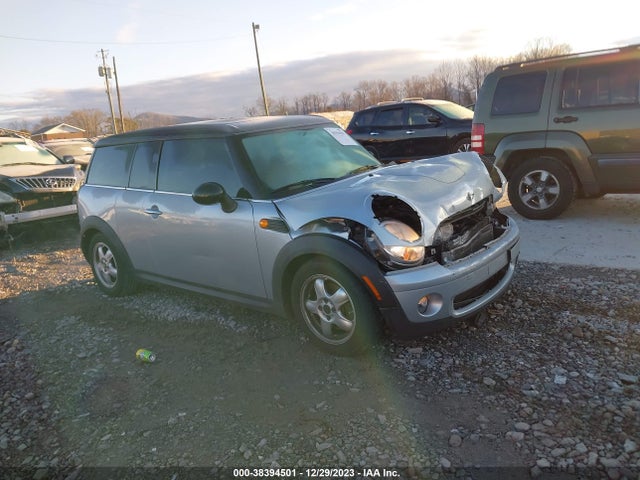 2009 MINI COOPER CLUBMAN WMWML33569TN69266 Photo 0
