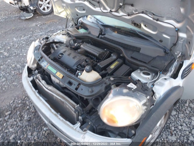 2009 MINI COOPER CLUBMAN WMWML33569TN69266 Photo 9