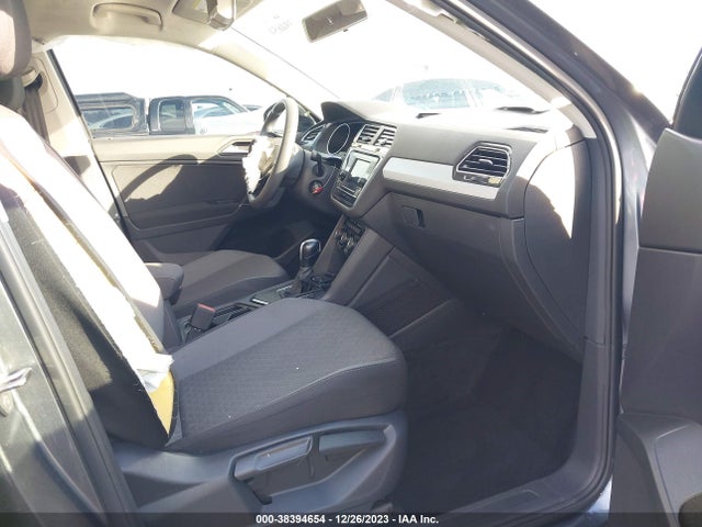 3VV1B7AX7LM158308 Volkswagen Tiguan 2.0t S