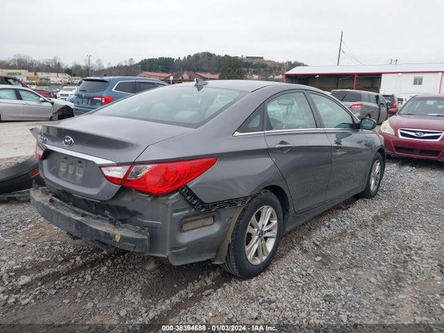 2013 HYUNDAI SONATA GLS VIN: 5NPEB4AC2DH752842