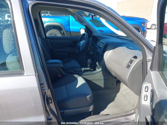 2007 FORD ESCAPE XLS/XLS MANUAL VIN: 1FMYU02ZX7KA44701