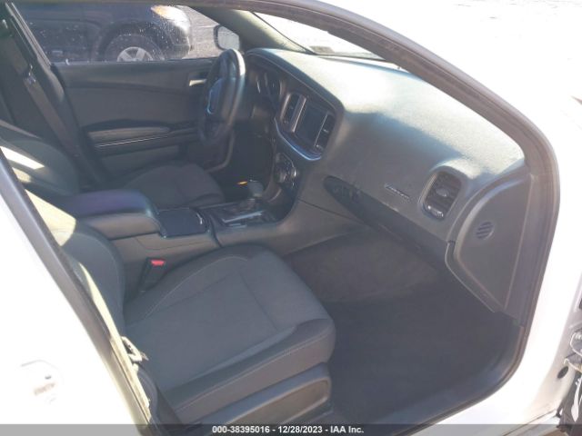 2C3CDXBG8JH167180 Dodge Charger Sxt Rwd