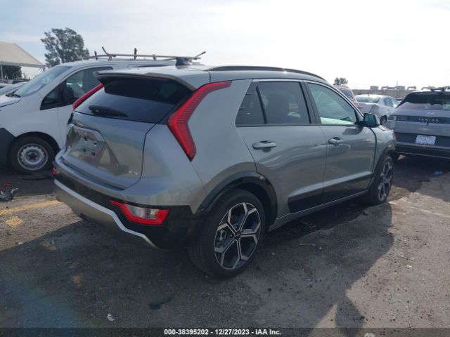 KNDCR3LE5P5049087 KIA Niro Ex Touring